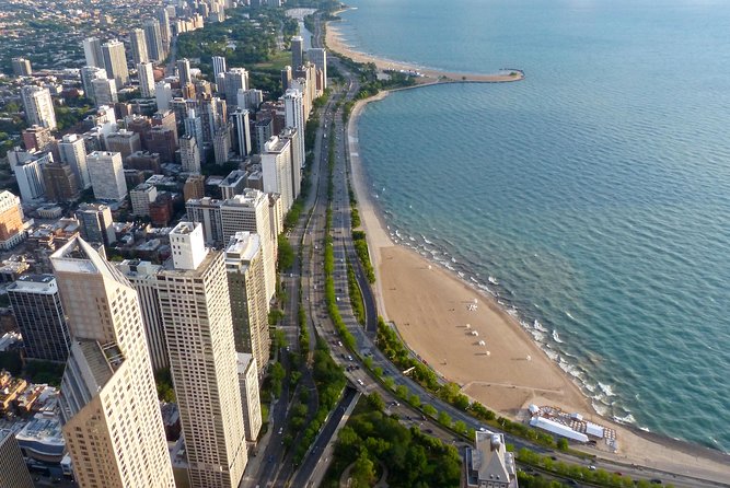 Chicago's Gold Coast Hidden History: A Self-Guided Audio Walk - Starting at the Chicago History Museum on N Clark