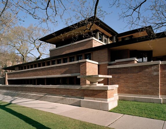 Chicago's Storied Neighborhood: An Audio Tour - Key things to know before you go