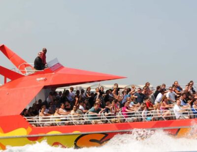 City Cruises Chicago: 75-min Speedboat Architecture Cruise - Civic Opera House to Trump Tower: Bridges, Parks, and Wacker Street Views
