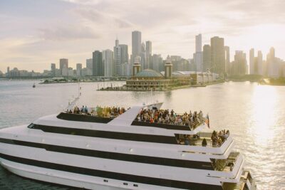 City Cruises: Chicago Fireworks Premier Dinner Cruise - Plated dinner on the water: what you get (and how to handle it)