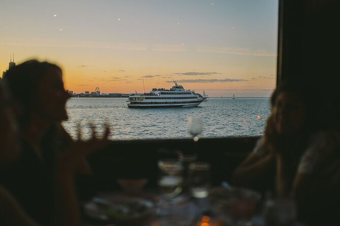 City Cruises: Chicago Fireworks Premier Dinner Cruise - Fireworks from Lake Michigan: scheduling and viewing reality