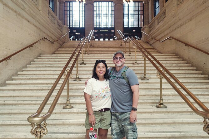 Downtown Chicago TV and Movie Sites Guided Walking Tour - Getting Around With This Tour: Good for Transit-Lovers