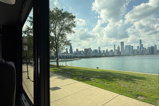 Luxury Minibus Chicago City Tour - Museum Campus Skyline Stop: The Quick Photo That Makes the Whole Day