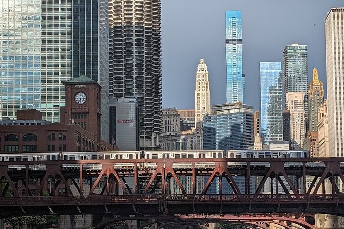 Marvels & Feats: An Engineer's Tour of Chicago Architecture - Stop 2 along the Chicago Riverwalk: newer feats and big views
