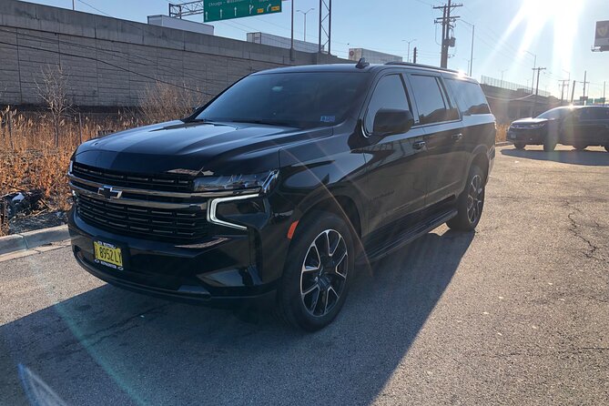 Meet and Greet Private SUV Transfer from ORD to Downtown Chicago - Price and value: when $300 per group makes sense