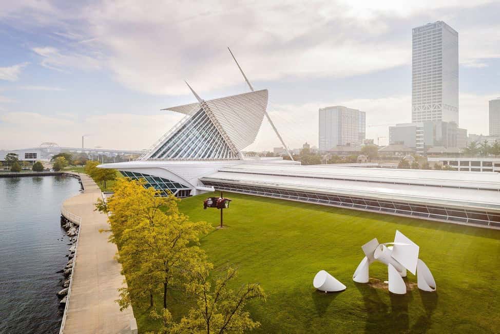 Milwaukee 1-Day Tour from Chicago - Price and Extras: Where the Real Budget Can Shift