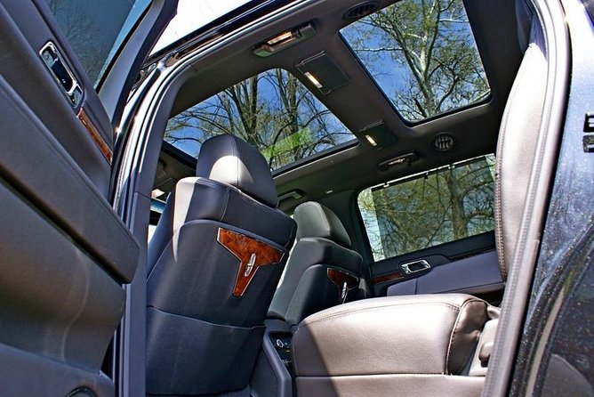 O'Hare Airport Transfer to Chicago, Sedan, Curbside - Top Rated - Optional Stops: The $10 Deviation Rule