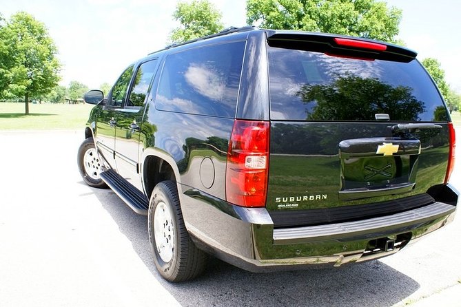 O'Hare Airport Transfer to Chicago with Inside Meet - Luxury SUV - Service setup: private group, mobile ticket, and meeting details you should follow