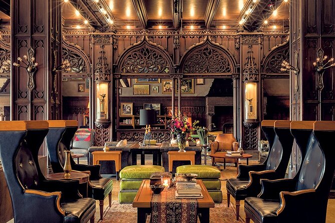 Private Chicago Architecture Walking Tour - Stop 3: Palmer House Hilton Historic Lobby and early tech in a hotel