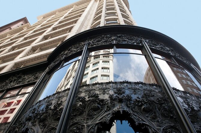 Private Chicago Architecture Walking Tour - Stop 5: Chicago Athletic Association Hotel, Venetian Gothic meets modern comforts