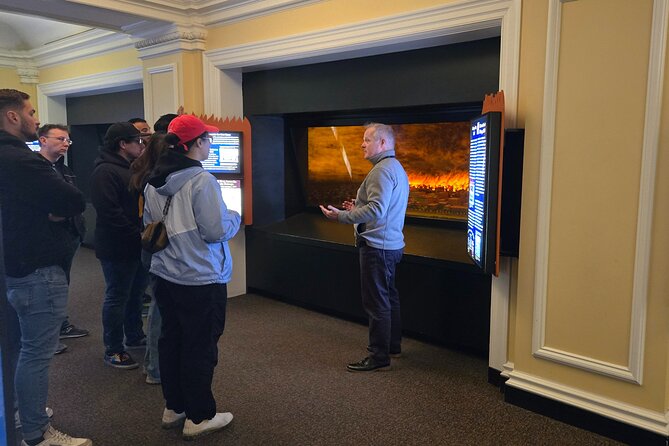 Private Chicago History Museum Tour - Chicago in Daily Life: Food, Blues, Fashion, and Photos