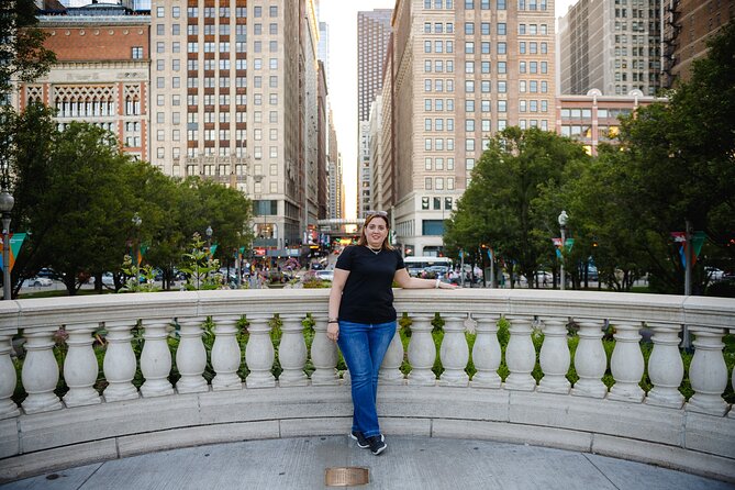 Professional Photo Shoot in Chicago - Transportation and meeting point: plan your route like a pro