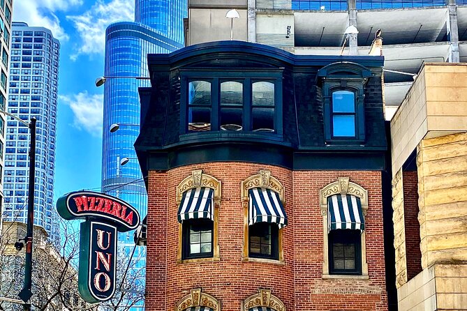 Retro River North Walking Tour - Stop 4: Tree Studio Complex, the Ivy Room, and artists in residence