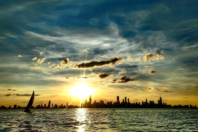 Serene Private Sunset Sail on Lake Michigan - Navy Pier, Chicago - Buckingham Fountain and Grant Park Details You’ll Actually Remember