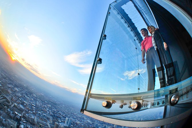 Skydeck Chicago: Pie in the Sky VIP Dinner at Willis Tower - Who this suits best (and who should skip it)