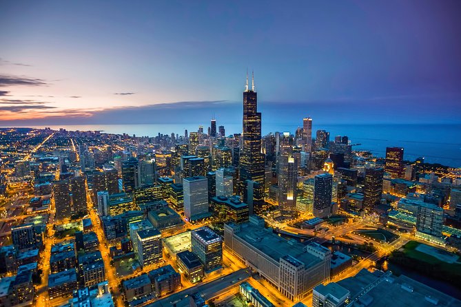 Skydeck Chicago: Pie in the Sky VIP Dinner at Willis Tower - Your table and the view: photography-friendly setup