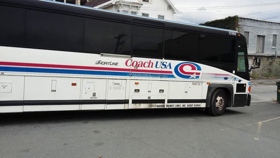 Travel between Chicago O'Hare and Madison - Who Should Book This Coach Transfer (and Who Might Not)