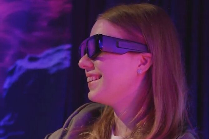 Verse Immersive Holographic Theater in Chicago - Groups, Dates, and Why the Room Size Matters
