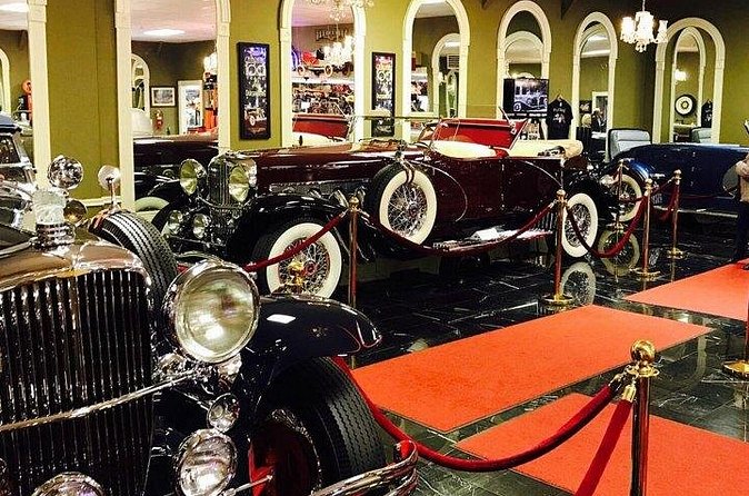 Volo Auto Museum: Admission Ticket - Inside the museum: self-guided flow, arrows, and outdoor connections
