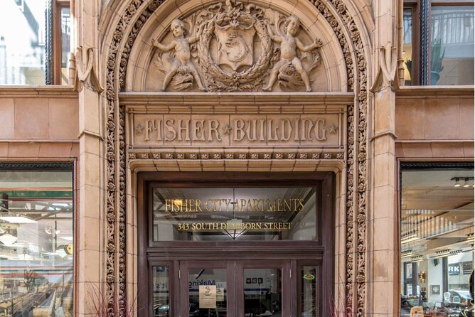 Walking Tour: Chicago's Loop - Home of the Modern Skyscraper - Stop 2: Harold Washington Library Center for Exhibits and Hidden Corners