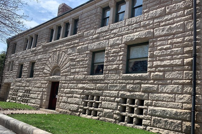 Walking Tour: Chicago's Prairie Ave Dist. - Street of the Elite - Glessner House Museum: How Elite Living Looked Up Close