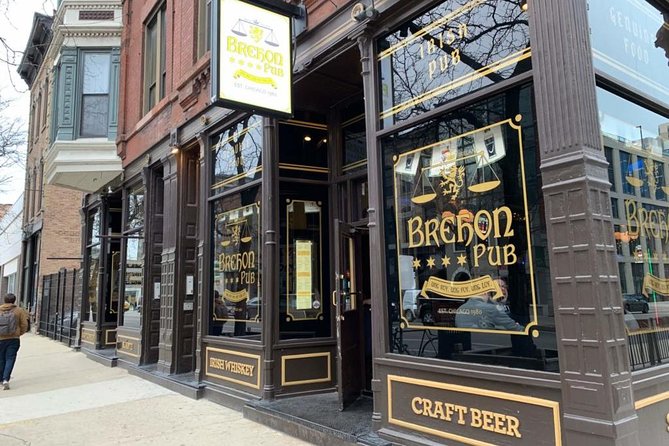 Walking Tour: Historic Chicago Pubs in River North and the Loop - Where the tour starts: Marquette Building and the Loop’s street-level history