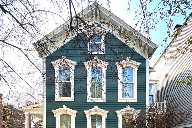 Workers Cottages of Oldtown Triangle Walking Tour - North Crilly Court: Famous Residents and a National Landmark